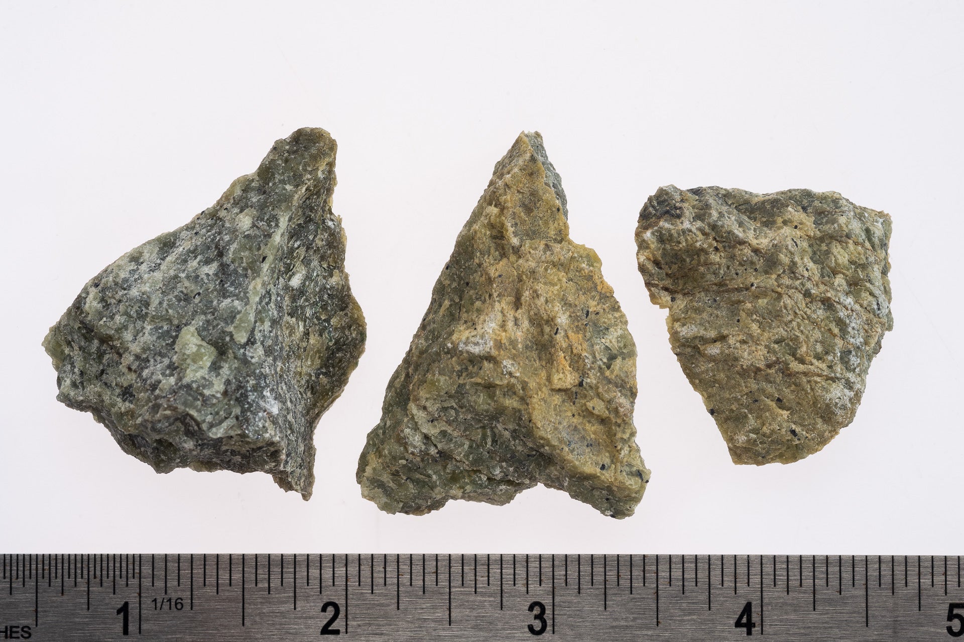 peridotite igneous rock